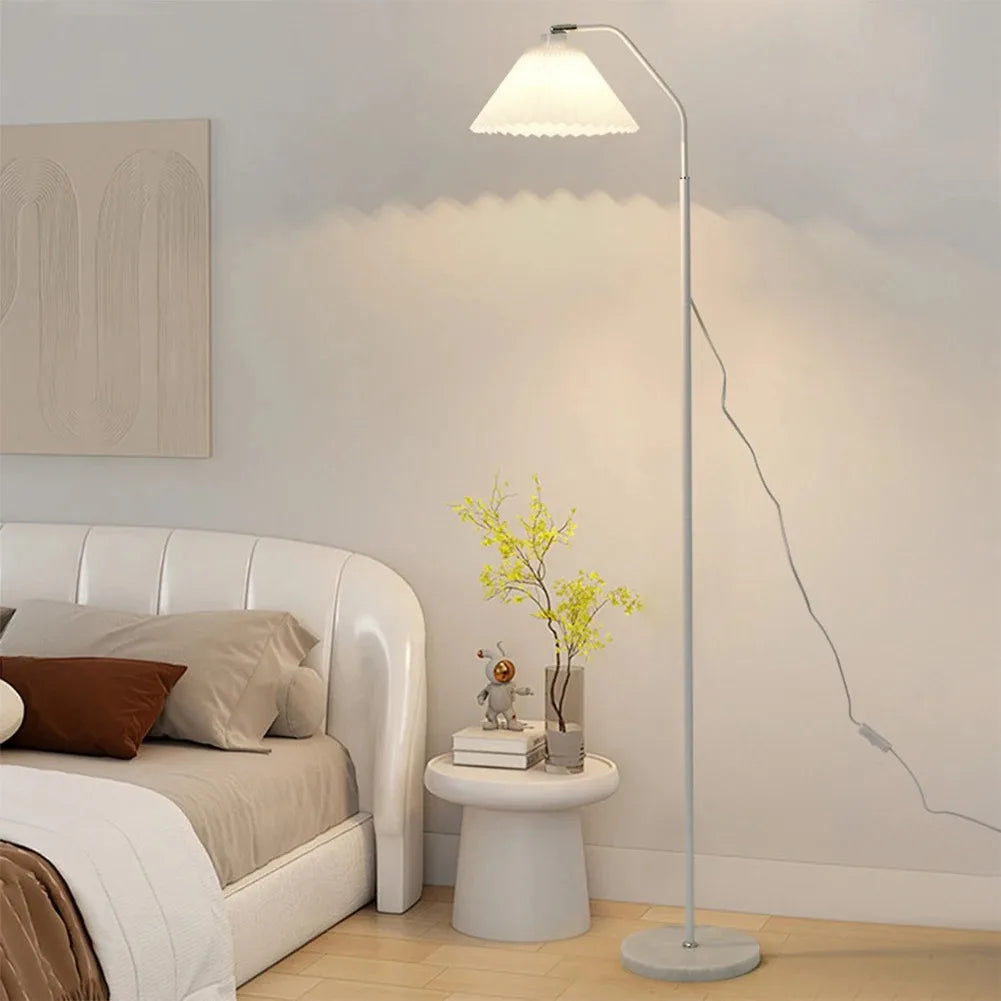 Modern LED Floor Lamp – 3 Colour Temperatures