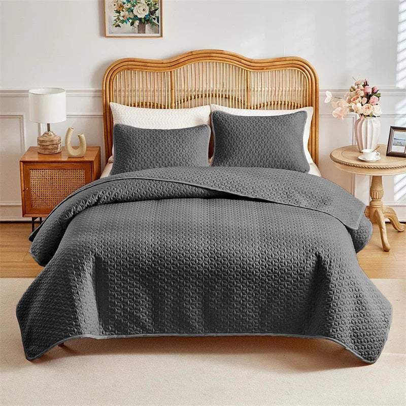 Lightweight Quilted Coverlet Bedspread