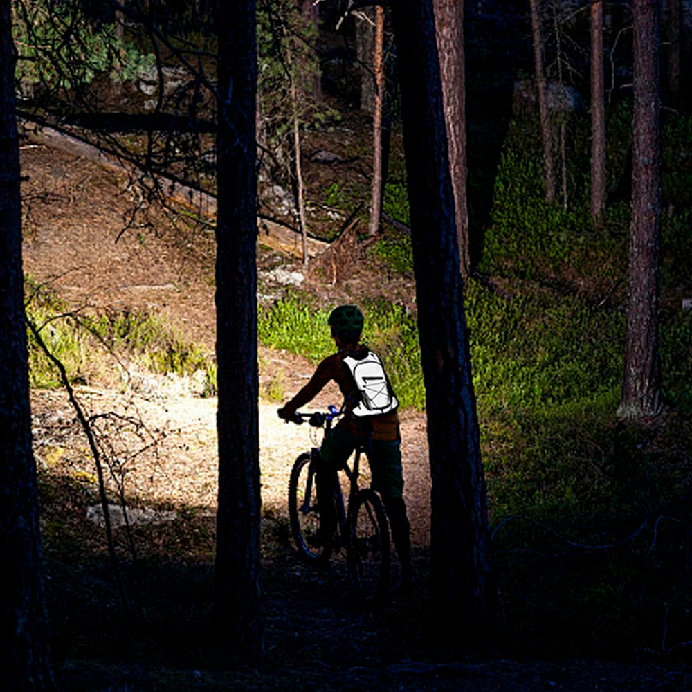8L Reflective Cycling Hydration Backpack