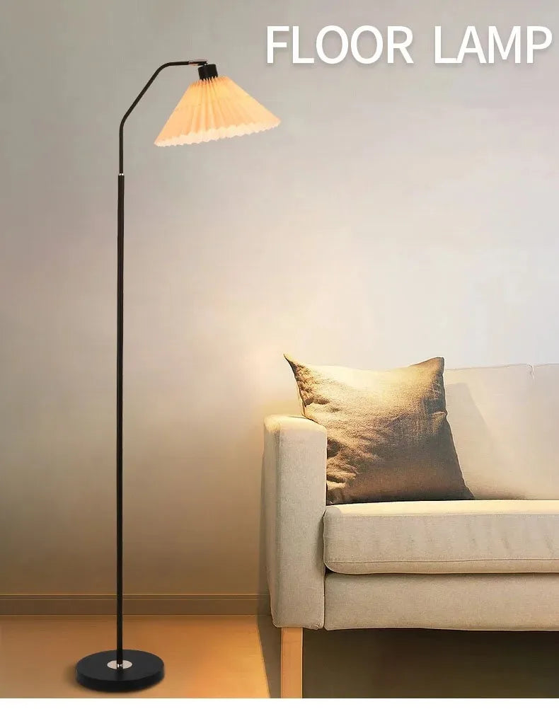 Modern LED Floor Lamp – 3 Colour Temperatures