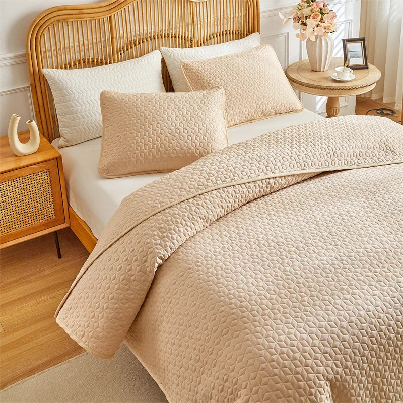 Lightweight Quilted Coverlet Bedspread