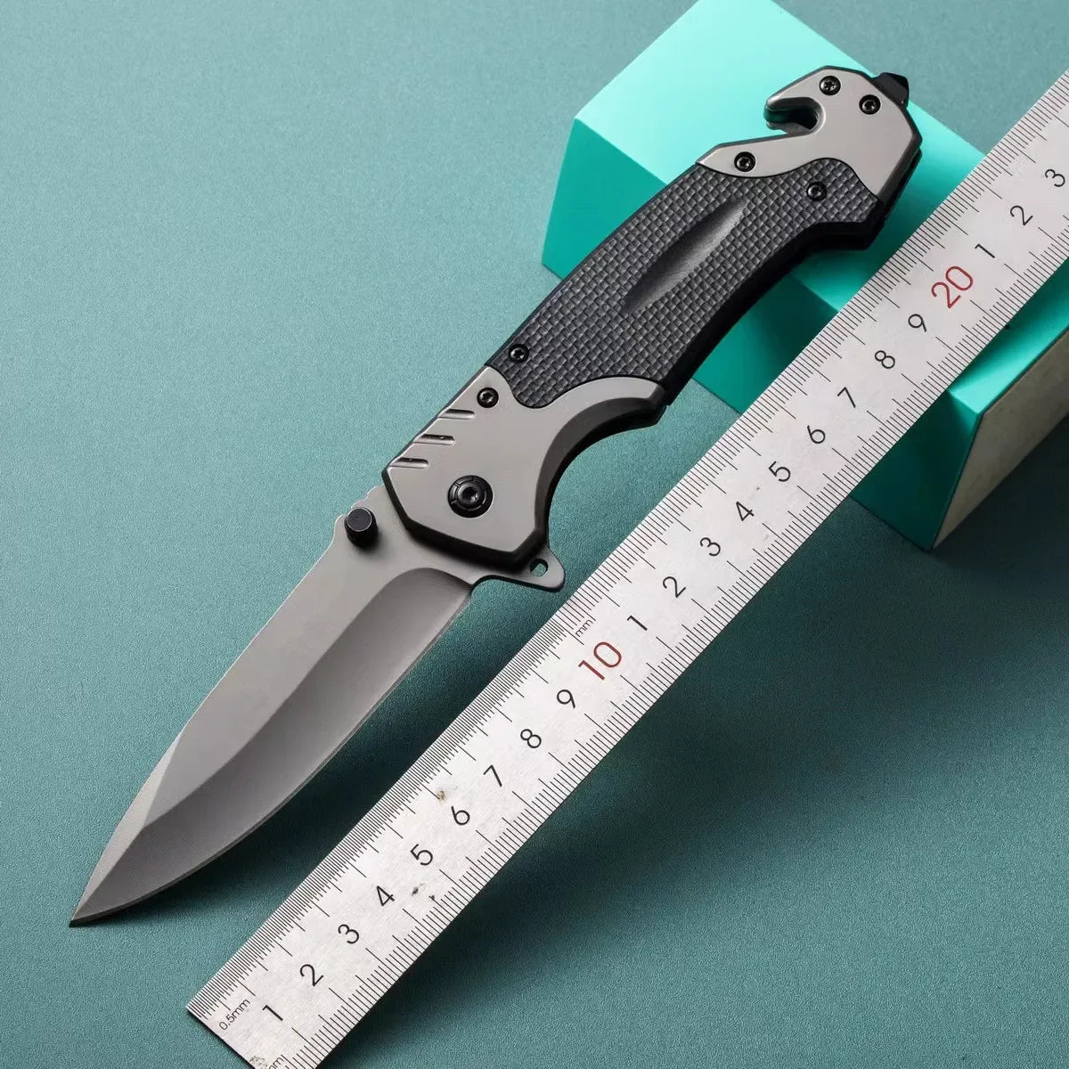 Multifunctional Outdoor Survival Folding Knife