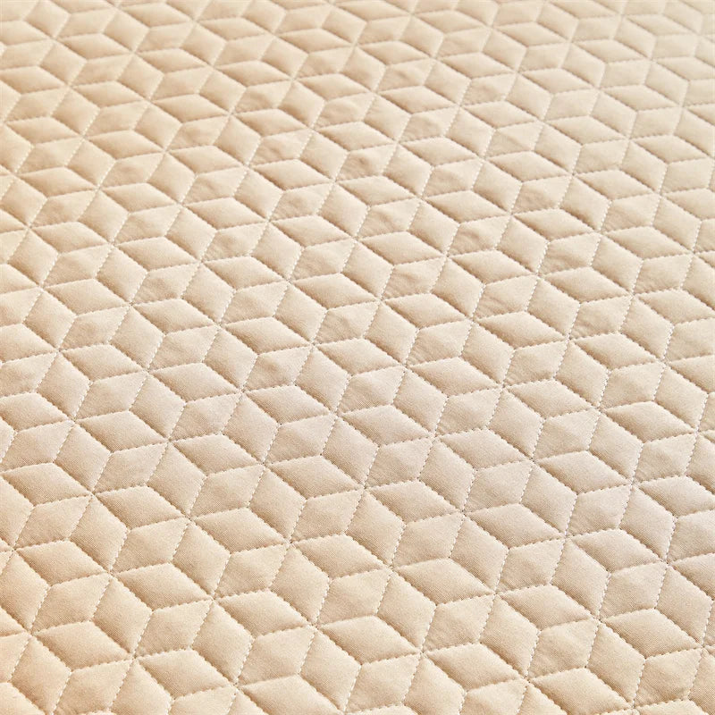 Lightweight Quilted Coverlet Bedspread