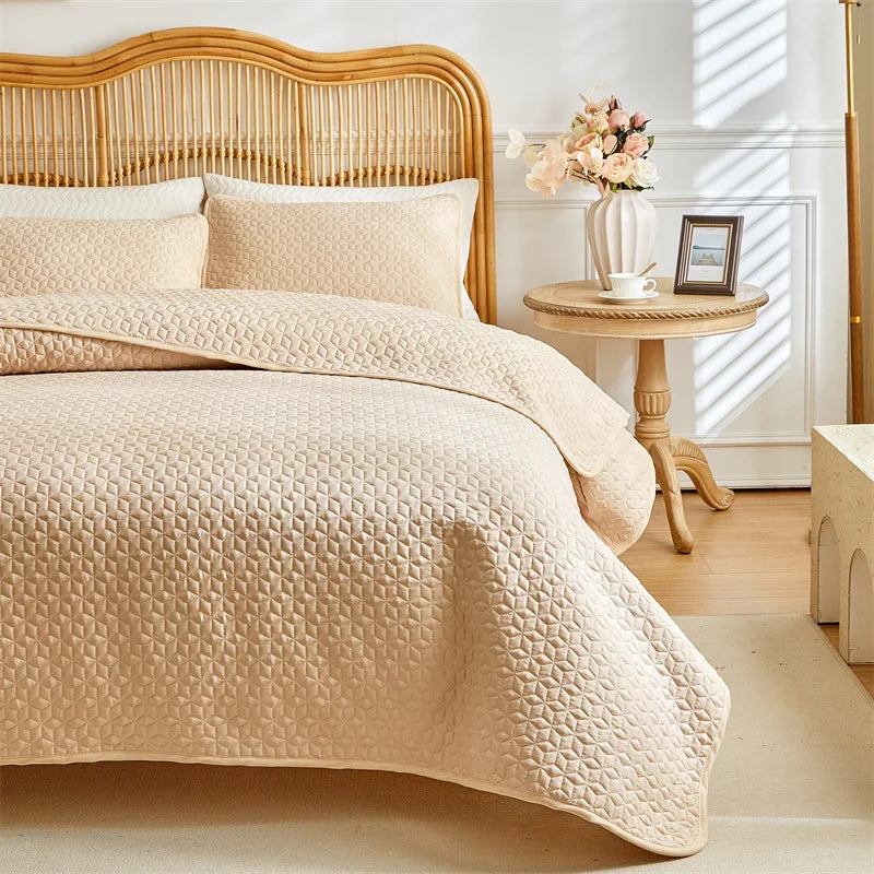 Lightweight Quilted Coverlet Bedspread